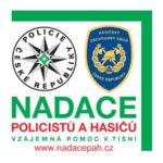 VIDEO: Nadace propojila dva osudy: Policistka darovala speciální vozík bývalému kolegovi