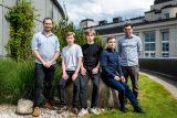 DreaMS od českých vědců našel spojení pesticidů a lupénky. Pracuje s něčím podobným jako otisk prstu