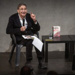 RECENZE: Očistný i úmorný Pamuk nabízí pohled do mechanismu nemoci a politiky