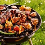 Grilujte jako profesionál díky vhodnému zahradnímu grilu