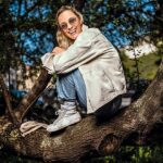 Jsem vděčná, že mě v hudebních začátcích uzemnilo těhotenství, říká Bára Poláková