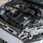 Od počátku nesmyslný čtyřválec, který měl nahradit osmiválce v Mercedesech–AMG 63, skončí bez náhrady