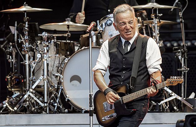 RECENZE: Šéfe, vrať se! Springsteen jel v Praze na doraz. Jak velí jeho hladové srdce