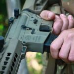 Z dílen do války: Ukrajina spouští výrobu útočné pušky, která může rozhodnout o přežití armády