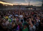 Festival Sziget láká na Nelly Furtado nebo Shawna Mendese, účast Kneecap znemožnily maďarské úřady