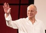 Svět mě uráží každý den tím, jak funguje, říká herec Stellan Skarsgard