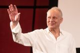 Svět mě uráží každý den tím, jak funguje, říká herec Stellan Skarsgard. Ale musím s tím žít