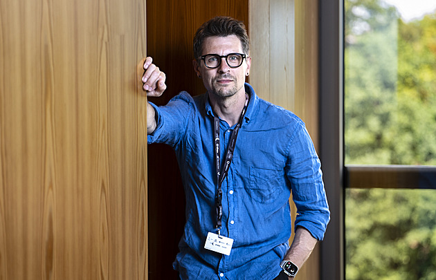 Zažil jsem ztrátu identity, kdy jsem nerozeznal sebe od své role, říká Juraj Loj