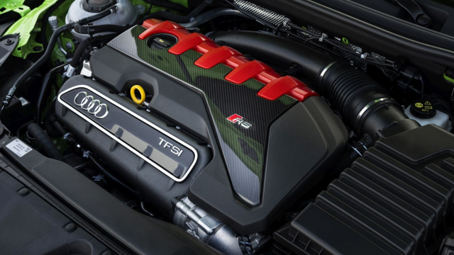 Audi chystá brutální rozlučku s pětiválcovým motorem, testuje nejsilnější a nejrychlejší hot hatch všech dob