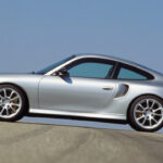 Nejmíň oblíbené Porsche 911 v té správné verzi na Autobahnu ukázalo, že i na něm je co milovat a obdivovat