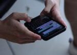 Půl milionu ukradených účtů denně? Bývalý inženýr viní WhatsApp z masivního selhání