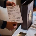 Restaurátoři odkryli tajemství sloupu UNESCO – v útrobách byla schránka s dokumenty z konce 20