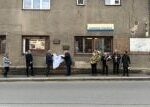 V Sedlčanech odhalili památní desku odbojářům proti komunismu. Připomíná atentát z roku 1949 V Sedlčanech odhalili památní desku odbojářům proti komunismu