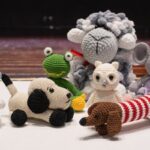 Háčkování pro dobrou věc: Nadšené dobrovolnice vytvořily 768 dárků pro nemocnici