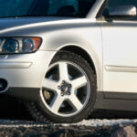 Nadšenec ukázal, co se stane, když autu seberete pružiny a tlumiče