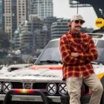 Nástupce tragicky zesnulého Kena Blocka se pochlubil novou brutalitou točící 9 500 otáček i s turbem, natočil s ním další Gymkhanu Nástupce tragicky zesnulého Kena Blocka se pochlubil novou brutalitou točící 9 500 otáček i s turbem, natočil s ním další Gymkhanu