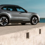 Nové Porsche Cayenne dál šokuje svou otylostí. Je vůbec nejtěžším Porsche historie, překonává i firemní traktory Nové Porsche Cayenne dál šokuje svou otylostí