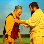 Opilec se probudí jako pán na zámku. Divadlo na Jezerce uvede komedii Jeppe z vršku Opilec se probudí jako pán na zámku