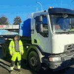 Pod most se náklaďák nevešel. Řidič policistům nadýchal alkohol Pod most se náklaďák nevešel