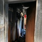 V Opavě hořelo v bytě. Kromě lidí hasiči zachránili také psy a kočky V Opavě hořelo v bytě