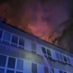 Ve Zlíně hoří střecha střední školy, zasahuje jedenáct jednotek hasičů Ve Zlíně hoří střecha střední školy, zasahuje jedenáct jednotek hasičů