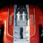 Ferrari si nechalo patentovat nové řešení spalovacího motoru, může mu vdechnout nový život Ferrari si nechalo patentovat nové řešení spalovacího motoru, může mu vdechnout nový život