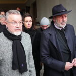 Měl držet na uzdě Mareše, ale dopadlo to opačně, vzpomínali na Hezuckého před síní Měl držet na uzdě Mareše, ale dopadlo to opačně, vzpomínali na Hezuckého před síní