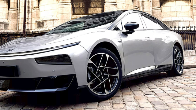 Automobilka, do které VW nasypal 14 miliard, teď začíná v Evropě prodávat levnější konkurenty jeho vlastních aut