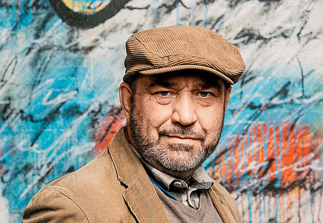 Největší zázrak je slovo. Dokáže zastavit čas i tvořit světy, líčí autor románu Letnice