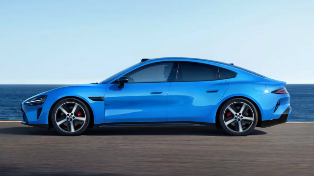 Tesla ztrácí moc nad čínským trhem, Model 3 se musel sklonit před vozem automobilky, která před 2 roky vůbec neexistovala