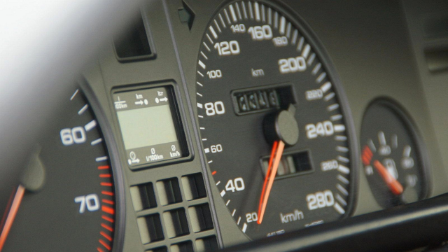 Vzácný luxusní propadák Audi předčasně zařízli po prodeji 21 tisíc aut, dnes je v jakkoli zachovalém stavu ceněnou raritou