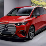 Mercedes po čase něčím zaujal, je to luxusní autobus