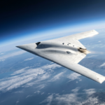 Místo B-2 zřejmě něco jiného. Snímky z Řecka rozvířily spekulace o RQ-180 Místo B-2 zřejmě něco jiného