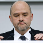 Nissan může být po letech soustavného úpadku prodán. „V tomhle šíleném světě je možné všechno,” říká rezignovaně šéf Nissan může být po letech soustavného úpadku prodán