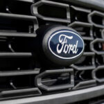 Poruchovost moderních Fordů zůstává na rekordní úrovni, do servisů musí kvůli problémům víc a víc aut