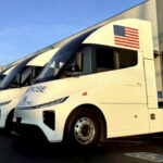 Číňané okopírovali tahač Tesly tak rychle a tak dobře, ze ho v Evropě i v USA asi nabídnou ve velkém dřív než sama Tesla Číňané okopírovali tahač Tesly tak rychle a tak dobře, ze ho v Evropě i v USA asi nabídnou ve velkém dřív než sama Tesla