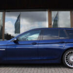 Svého času nejrychlejší naftový kombík světa koupíte už po jednotkách let za cenu Škody Octavia, je to pořád úžasné vše v jednom