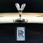 Válka na Středním východě zasadila těžký úder výrobcům luxusních aut, málokdo vnímá, jak moc pro ně tato oblast znamená Válka na Středním východě zasadila těžký úder výrobcům luxusních aut, málokdo vnímá, jak moc pro ně tato oblast znamená