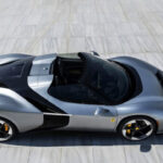 Nejnovější Ferrari spojuje design jako z budoucnosti s motorem z minulosti. Poručil si ho zámožný zákazník Nejnovější Ferrari spojuje design jako z budoucnosti s motorem z minulosti