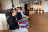 ‚Ruce, stehna a jdeme na to.‘ Ve Vrchlabí vyrůstají malí dirigenti, hudební výchovu tu učí zábavně
