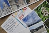 25 tisíc historických pohlednic Šumavy získalo muzeum v Českém Krumlově. Plánuje je digitalizovat