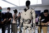 Konec lidských vojáků? Americký startup plánuje, že humanoidní roboti budou bojovat v první linii