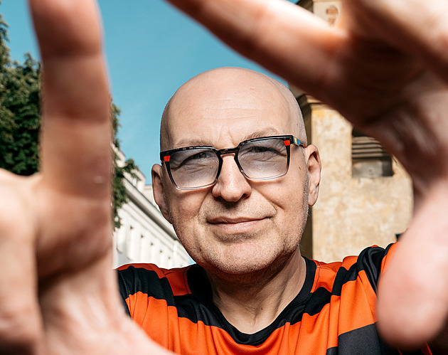 Nejvtipnější texty Fanánka Za reklamu na sýr dostal cenu, Martu Kubišovou zaskočil