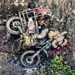 Video: Rusové vyrazili na motorkách za bílého dne