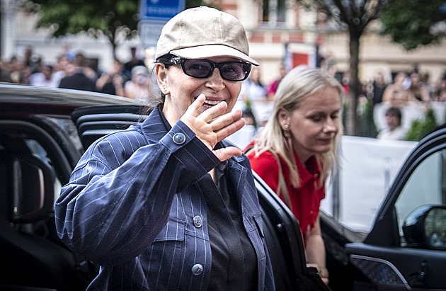 Den tří hvězdných hereček. Na festival do Varů dorazily Binoche, Kinski i Vášáryová