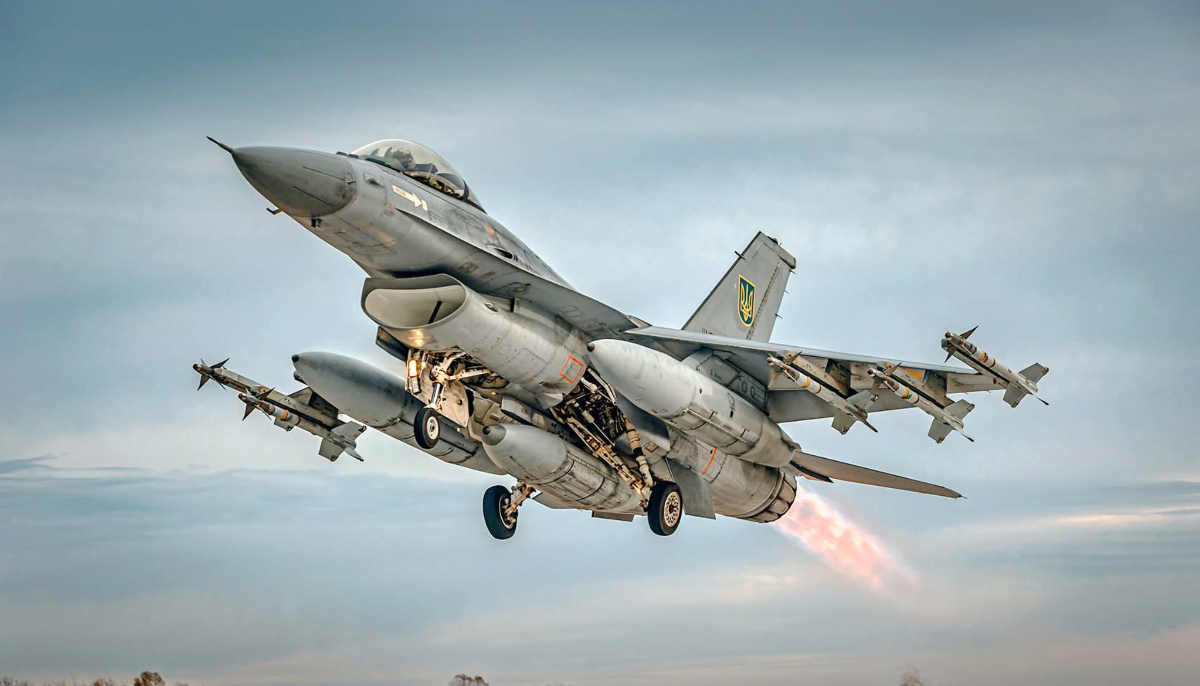 První vzdušný zásah ukrajinské F-16: Ruský letoun skončil v troskách