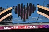 Světoznámí DJové, postapokalyptická show a jedinečná atmosféra. Začíná festival Beats for Love
