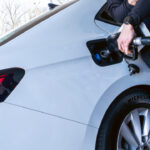 Zájem o elektromobily dál prudce klesá, potvrzuje studie, i tady chtějí za 10 let řídit hlavně spalovací auta Zájem o elektromobily dál prudce klesá, potvrzuje studie, i tady chtějí za 10 let řídit hlavně spalovací auta