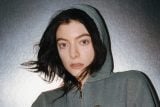 Zpěvačka Lorde poprvé vystoupila na festivalu Colours of Ostrava. Fanoušky na pódiu pozdravila česky