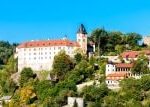Časovou kapsli uloží památkáři do věže zámku Vimperk. Bude v ní dopis pro budoucí generace Časovou kapsli uloží památkáři do věže zámku Vimperk